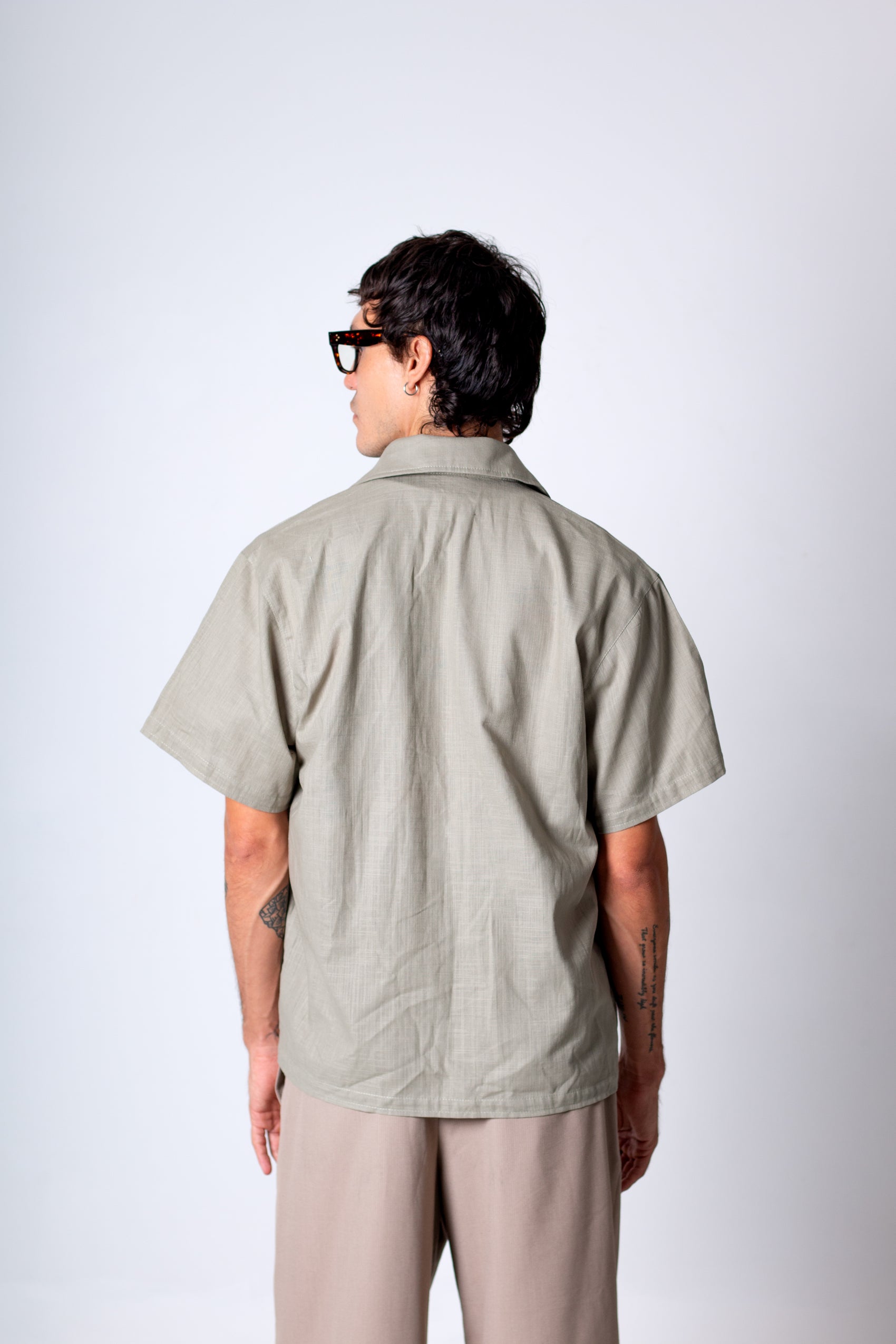 SOBRECAMISA BOLSOS INTERNOS