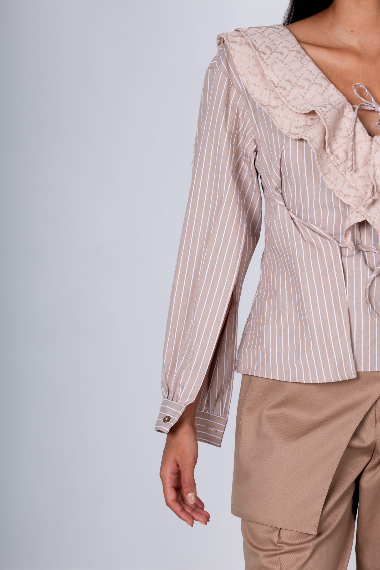 BLUSA SILUETA ADAPTABLE